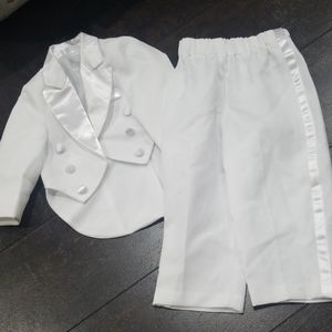 Infant tuxedo 3 piece suit white used once  9 mos